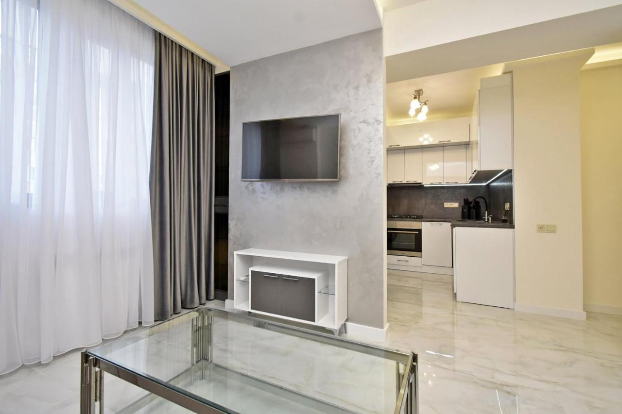 Apart House In Centr Koghbaci Strit Yerevan Luaran gambar