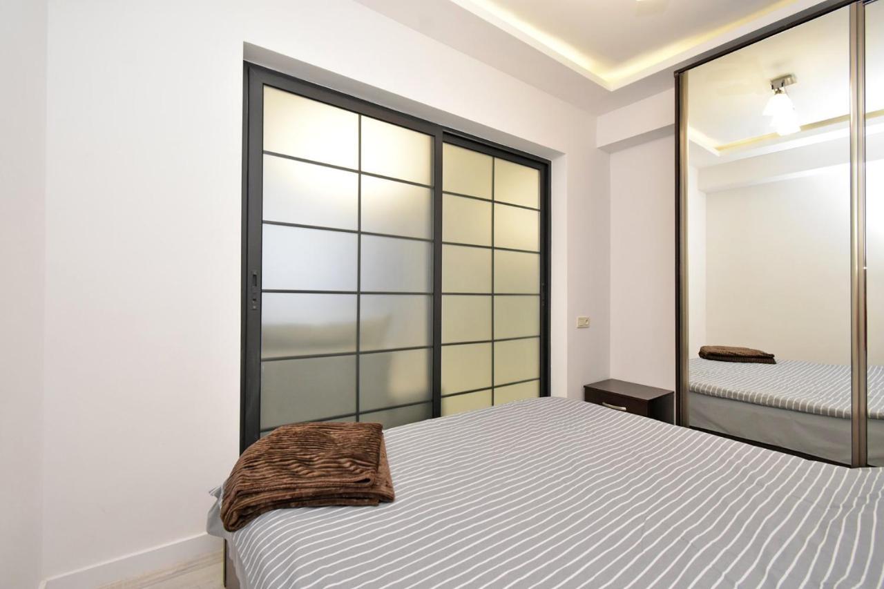 Apart House In Centr Koghbaci Strit Yerevan Luaran gambar