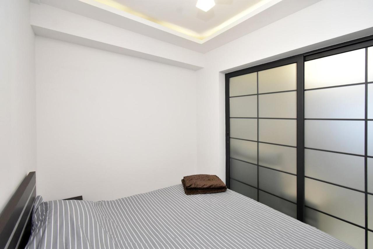 Apart House In Centr Koghbaci Strit Yerevan Luaran gambar