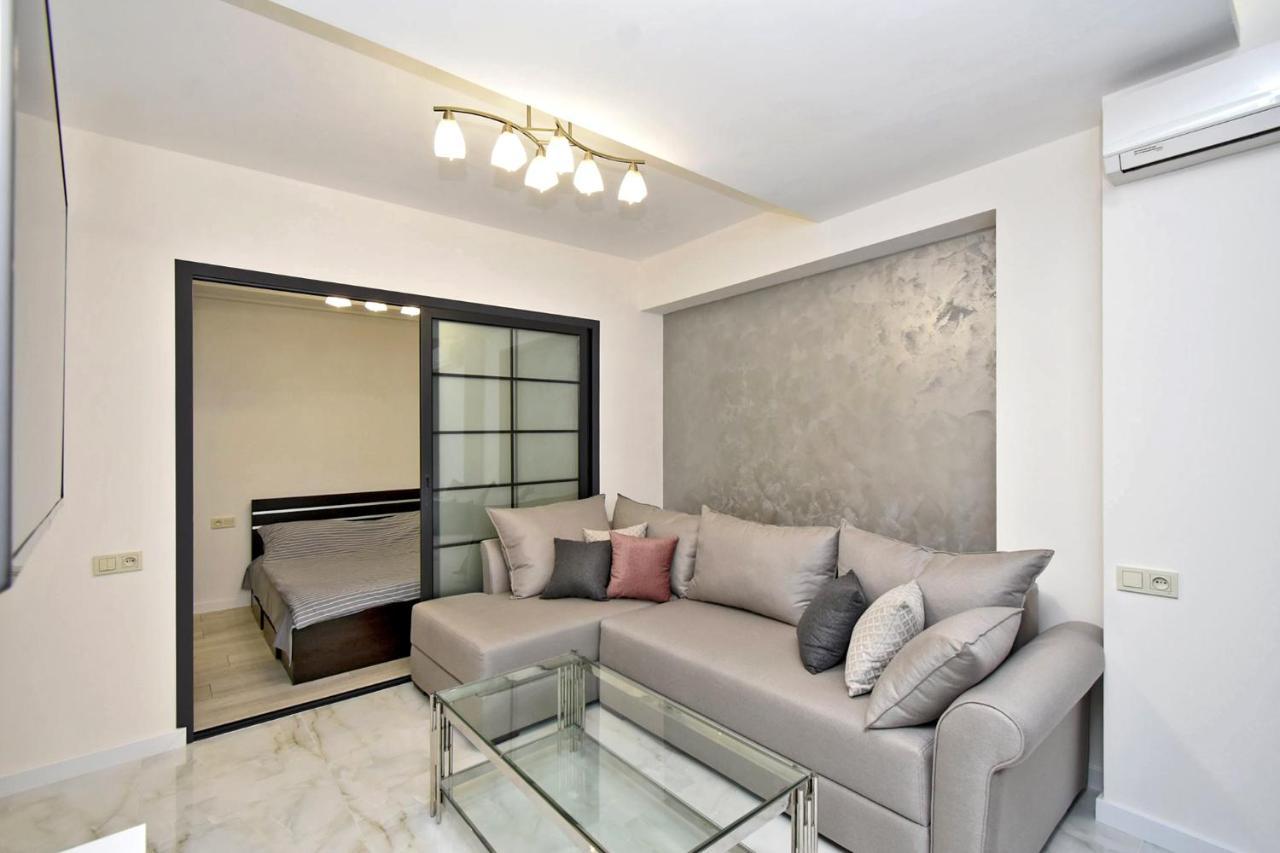 Apart House In Centr Koghbaci Strit Yerevan Luaran gambar
